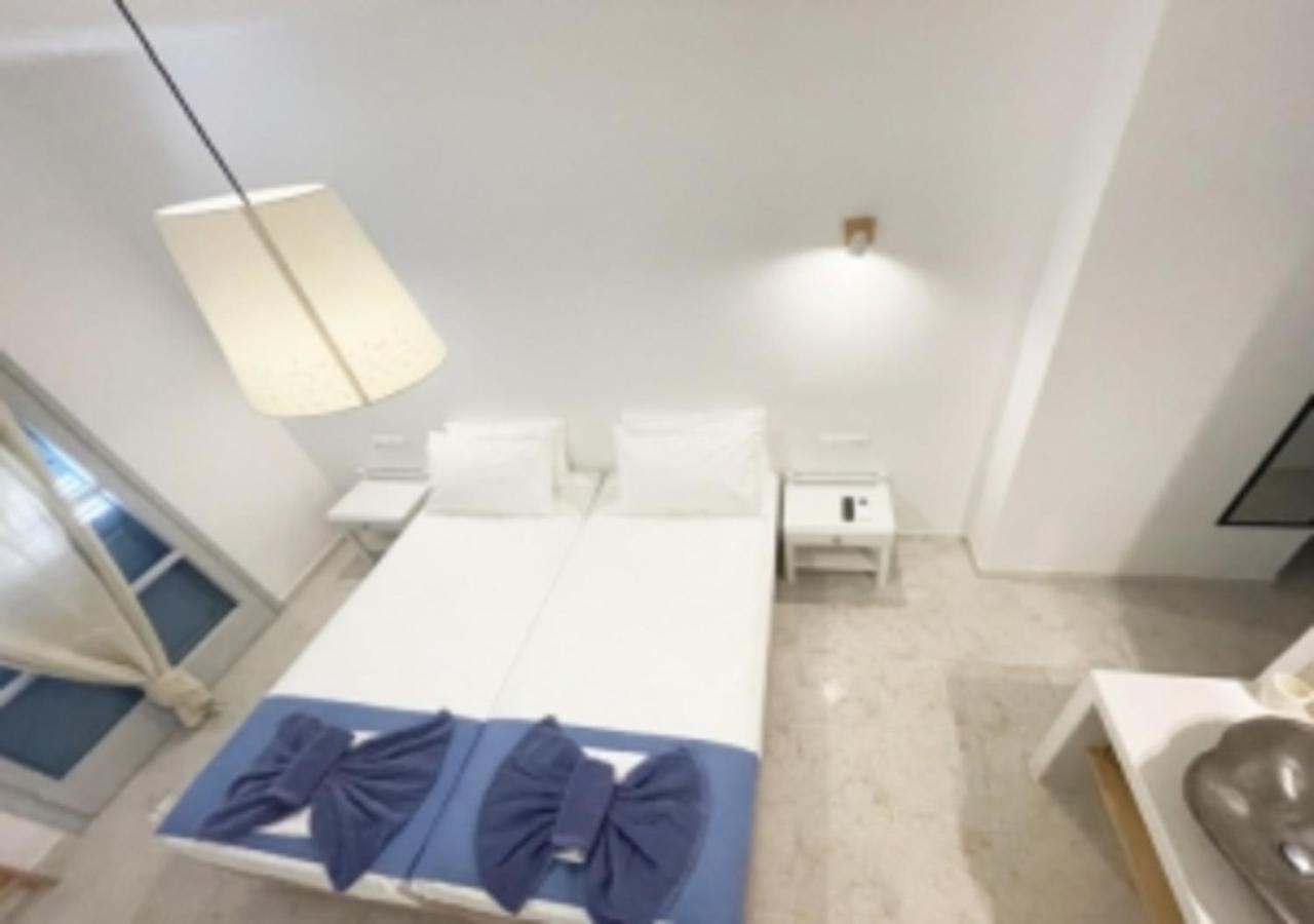 Glaros Hotel イオス島 チョーラ エクステリア 写真
